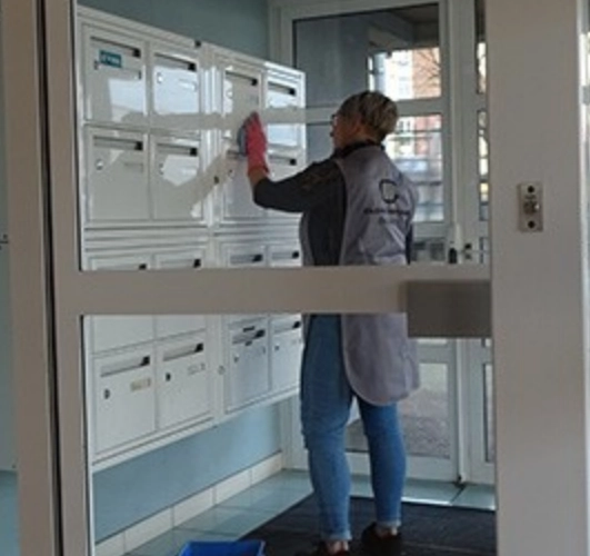 Nettoyage des parties communes d'immeubles à Pau 64000 pour syndic et particuliers